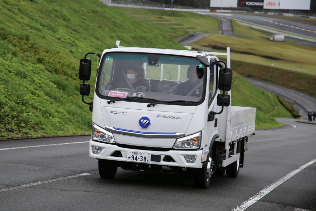 加速はパワフルな味付けとなっているeオウマーク。長い急勾配も楽々上ることができた
