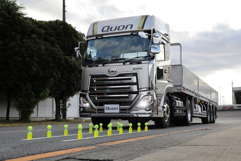 UDがドライバーコンテスト「THE ONE」を初開催!!　国内22社のユーザーからトラクタドライバーNo.1が決定