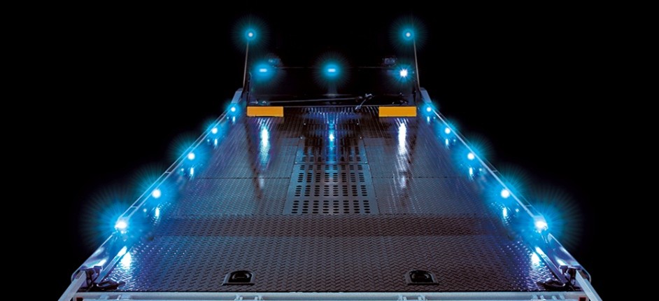 古河ユニックが小型トラック用ユニックキャリアをモデルチェンジ!! 車両運搬車の定番モデルが標準装備とオプション装備を拡充