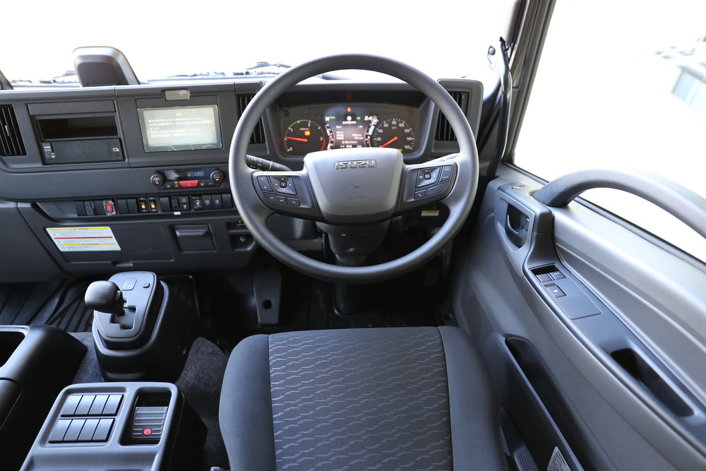 自分のクルマがやっぱり一番落ち着く!! 配送車ドライバーが語るトラックの乗り回し事情