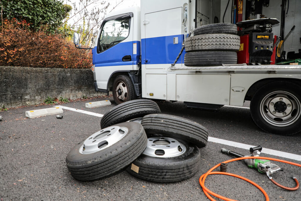 増加傾向が続くトラックの脱輪事故件数。特にタイヤ交換を行なったあとは要注意です