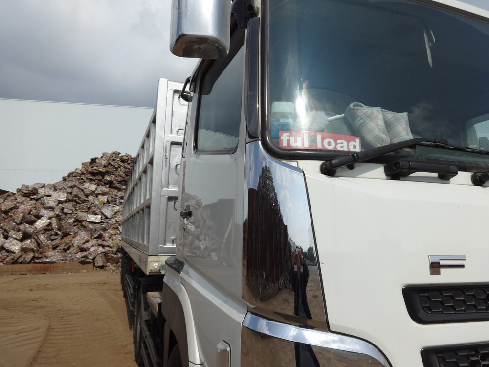 仕事も減ったし高齢化も深刻!! トラックドライバーに聞く最近不安なこと【スクラップドライバー編】