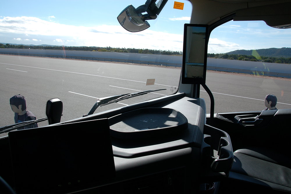 スカニアの電動ユーティリティトラックに最高評価! 「ユーロNCAP」が第3回目の大型トラック安全性評価を公表!!