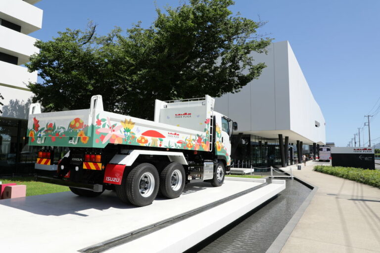 「いすゞプラザ」の来館者数が50万人を突破!! 商用車が身近に感じられる人気のミュージアム