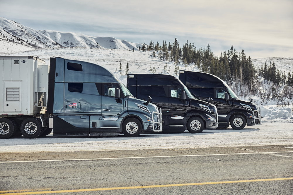トラック駐車場整備に米国初の連邦予算！　法律で「停めろ」と言いながら停める場所がない矛盾に切り込む