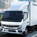 三菱ふそうキャンターが2026年モデルへ進化！ 燃費改善で全車JH25モード基準値を超過達成!!