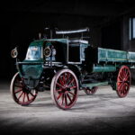 トラックを造り続けて130年!!　メルセデス・ベンツが「世界最古のトラック」から最新車両まで展示