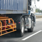 タイヤ・路面摩耗粉塵のトラック・バス用捕集法を開発!!　ブリヂストンが環境への影響把握に向けた研究を加速