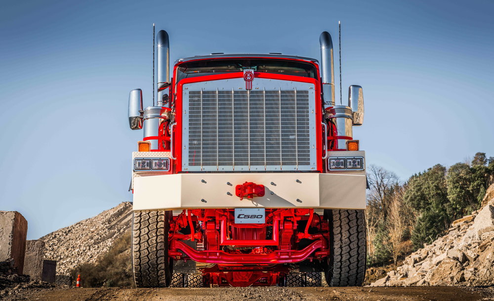 エクストリームなトラック「C500」に後継車!!　米国ケンワースが「C580」を発表！