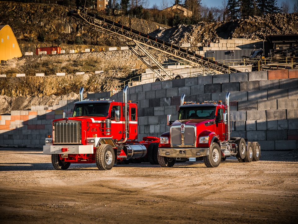 エクストリームなトラック「C500」に後継車!!　米国ケンワースが「C580」を発表！