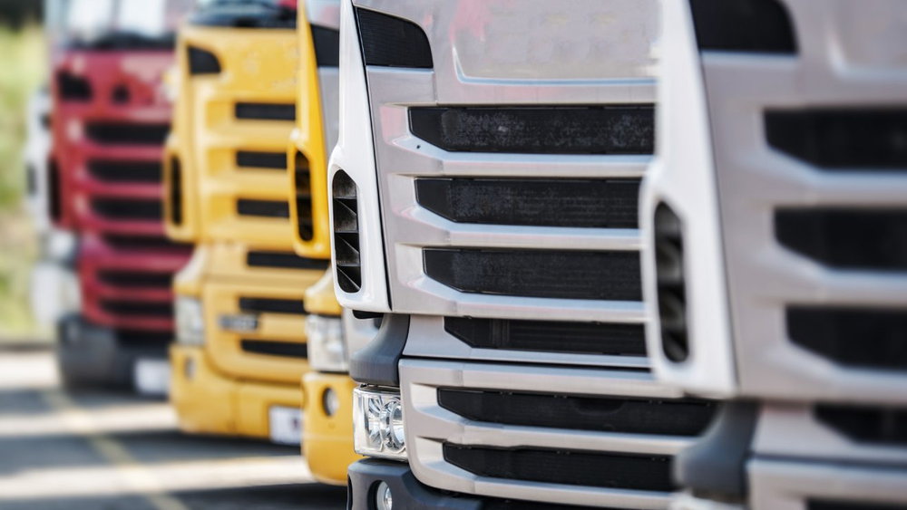 欧州が大型トラックの「CO2排出規制」を緩和！　欧州自動車工業会は「さらなる見直しを求める」!?