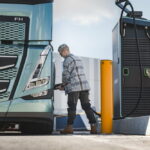 ボルボが電気駆動のフラッグシップ大型トラックをローンチ!!　航続距離は最大700kmに