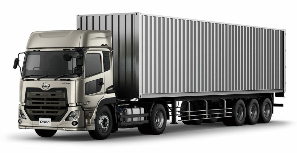 最新のAMT「ESCOT-Ⅶ」を全車に採用した新型クオン・トラクタ