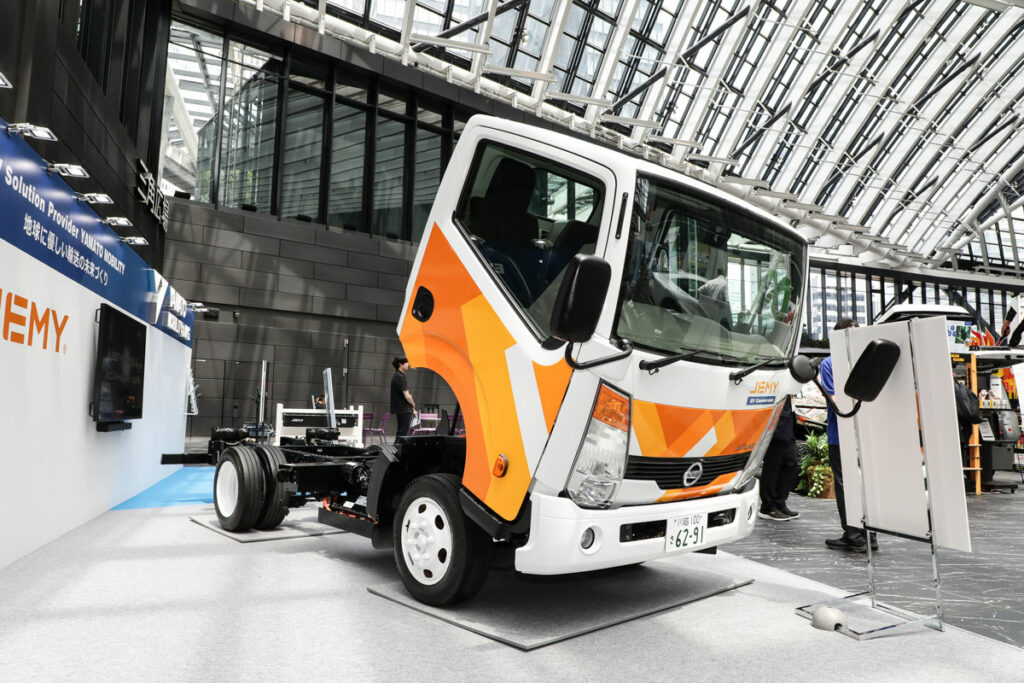 日産アトラス・ガソリン車をベースに開発したコンバージョンEV