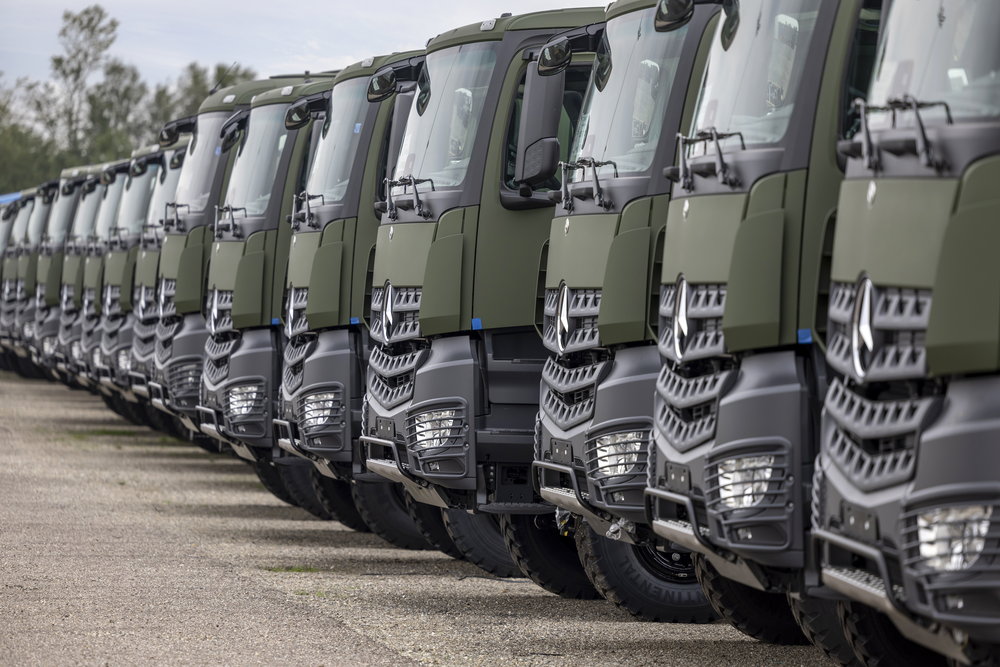 ダイムラートラックの新グローバルブランドは「軍用車」!?　防衛部門を強化するため単一ブランドに統合！