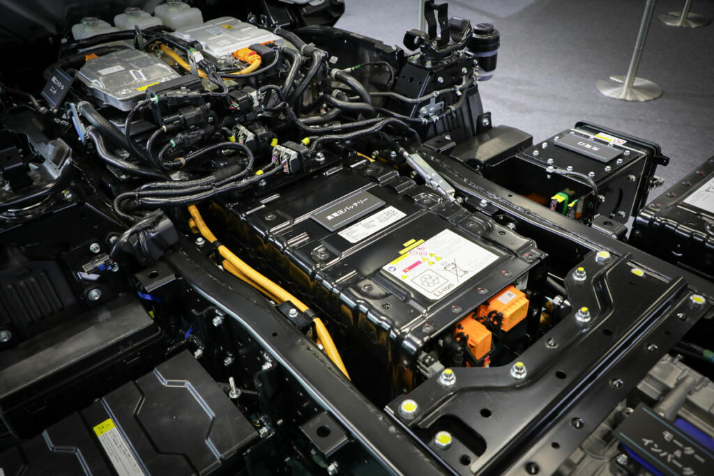 いすゞの商用電動車開発の中核拠点が稼働開始！　2030年以降の普及期を見据え競争力を強化
