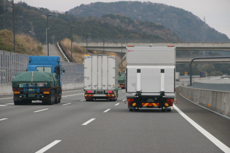 トラックドライバーが嘆く!! 道路で遭遇したヤバい奴【ルールもマナーも崩壊編】