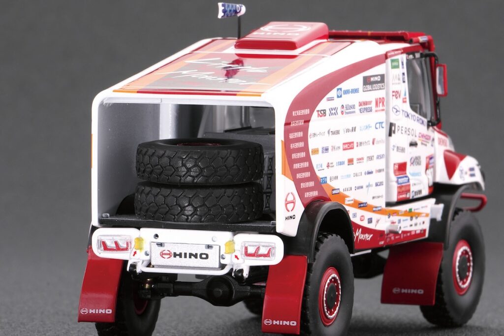 リアビュー。スペアタイヤなどもしっかりモデル化