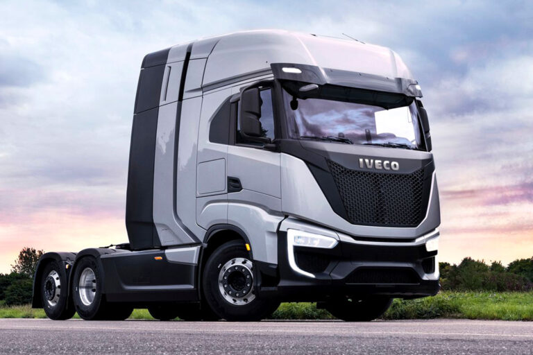 トヨタの第3世代燃料電池が欧州の大型トラックに!? スカニアやイヴェコと実証試験を開始へ