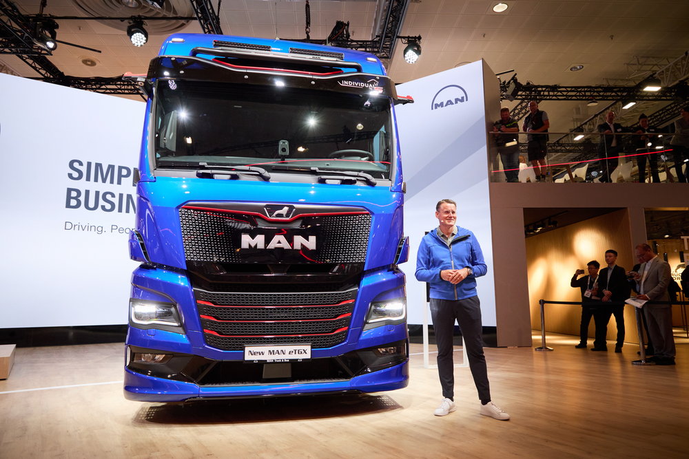 MANの新型「eTGX」も航続距離720kmに！　バッテリーEVはコスト効率でディーゼル車より優位になる見通し