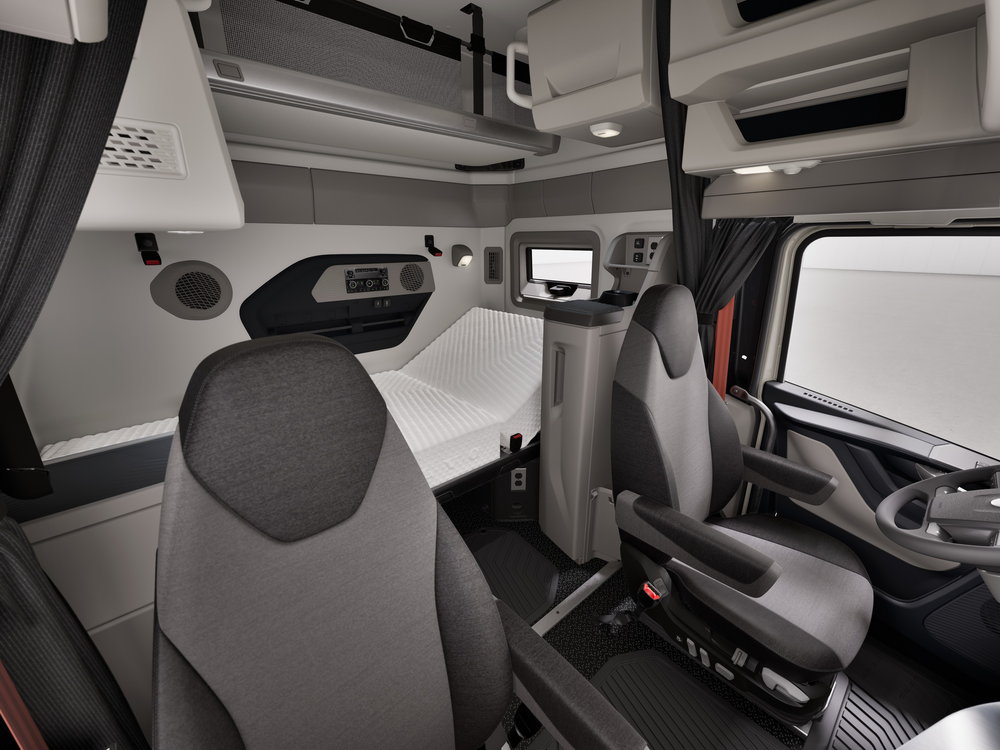 ボルボの北米向けトラック「VNX」がフルモデルチェンジ！　新プラットフォームでボンネット車の3モデルがそろい踏み