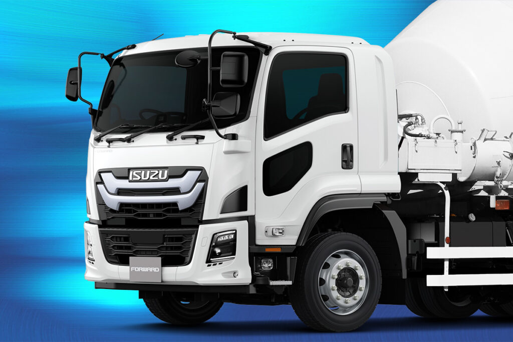 いすゞの中型増トントラック「フォワードFVR／FVZ」に特装シャシー追加！ 高い走破性の高床4×4モデル「FTS」も登場!!